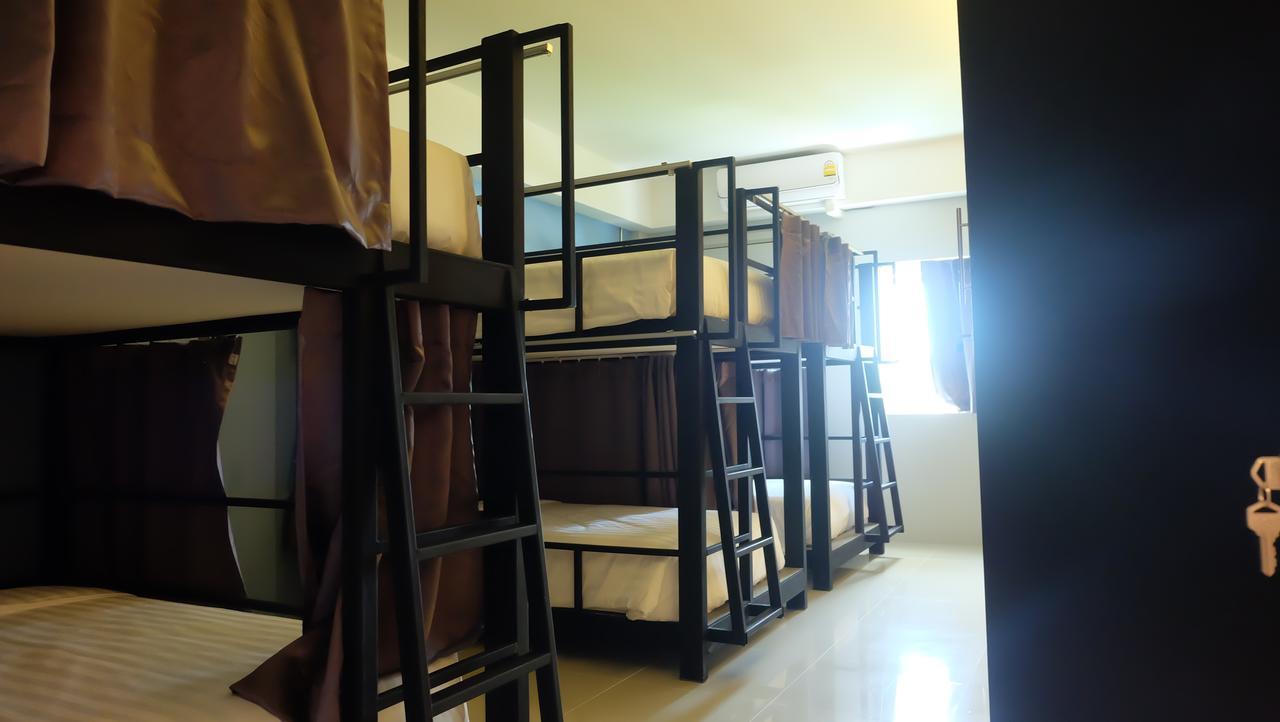 Airport Hostel Phuket Nai Yang Beach Exterior foto