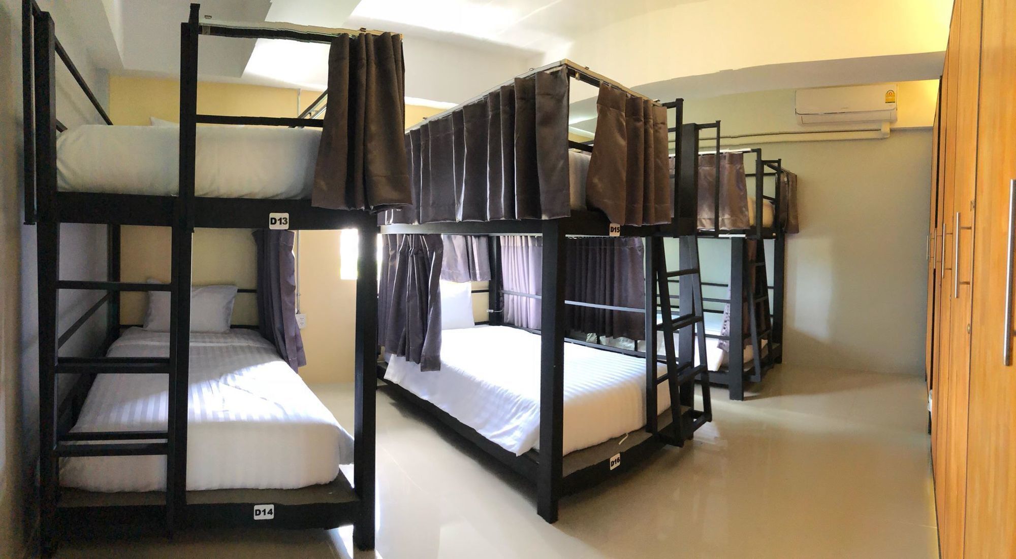 Airport Hostel Phuket Nai Yang Beach Exterior foto
